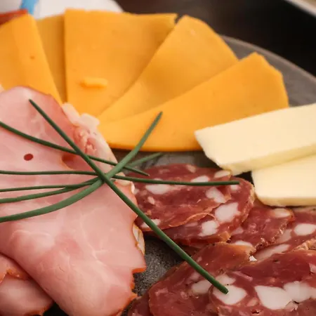 Spaleny Mlyn 公寓 *